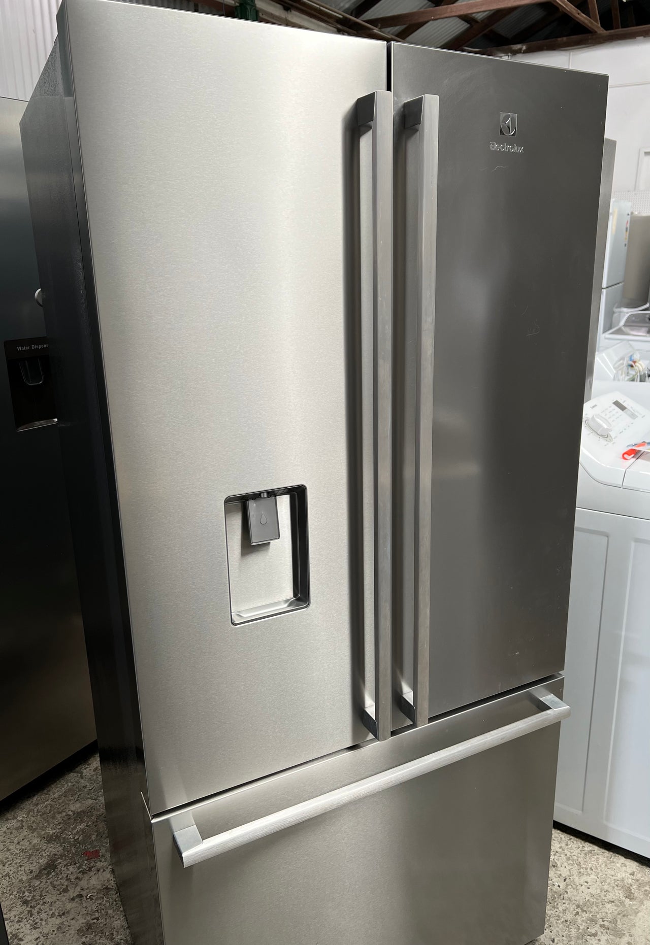 Second hand Electrolux 524L French Door Fridge EHE5267SA Second Hand
