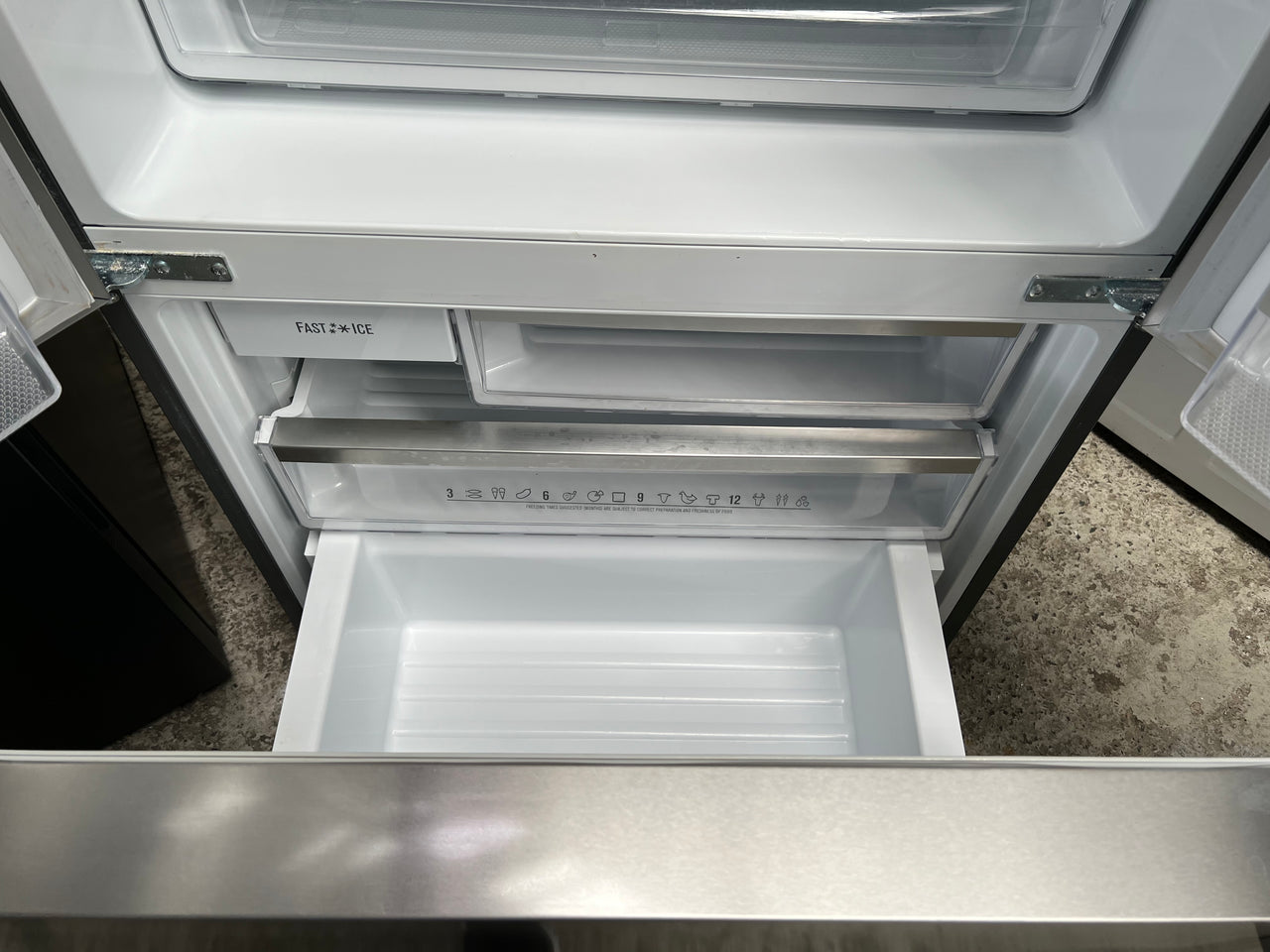 Second hand Electrolux 524L French Door Fridge EHE5267SA Second Hand