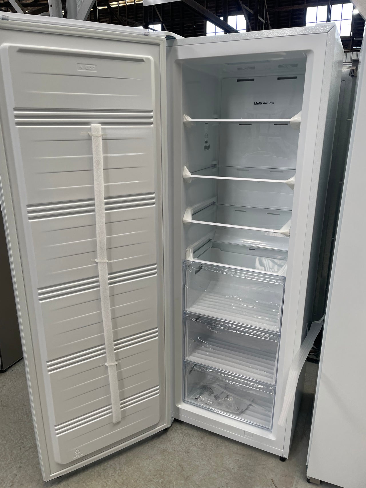 Transportation damaged Hisense 240L Upright Hybrid Fridge Freezer White Model: HRVF240 - Second Hand Appliances Geebung