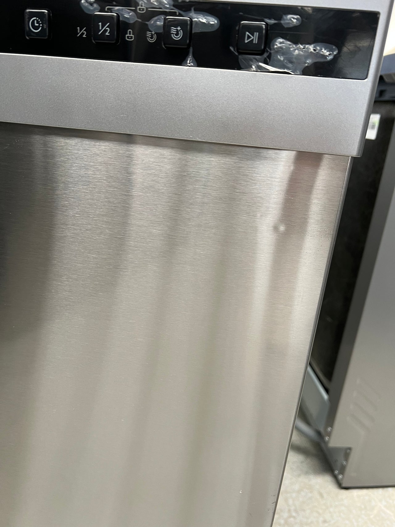 Factory second DeLonghi 60cm Freestanding Dishwasher DEDW6112S - Second Hand Appliances Geebung