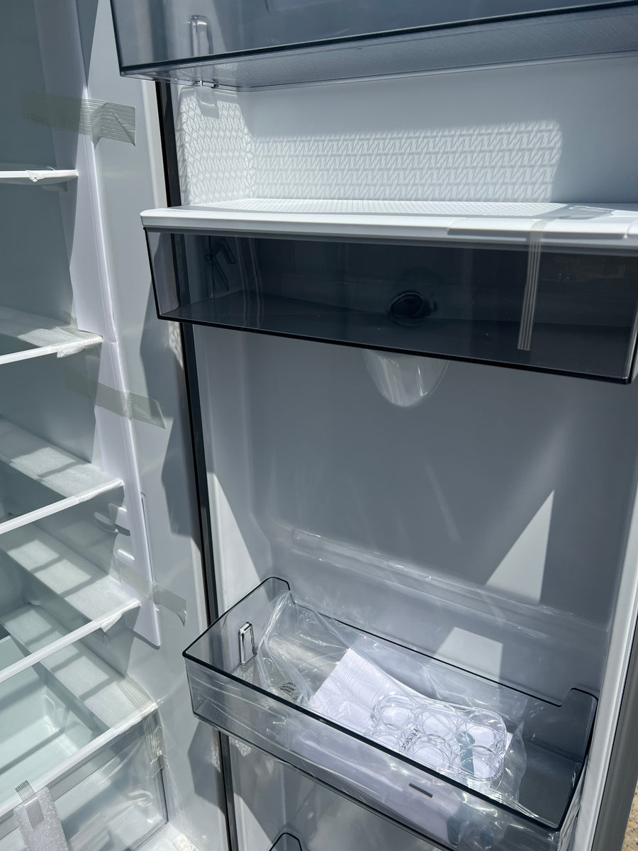 Carton damaged/Factory second Hisense 649L Side By Side Refrigerator HRSBS649SW - Second Hand Appliances Geebung