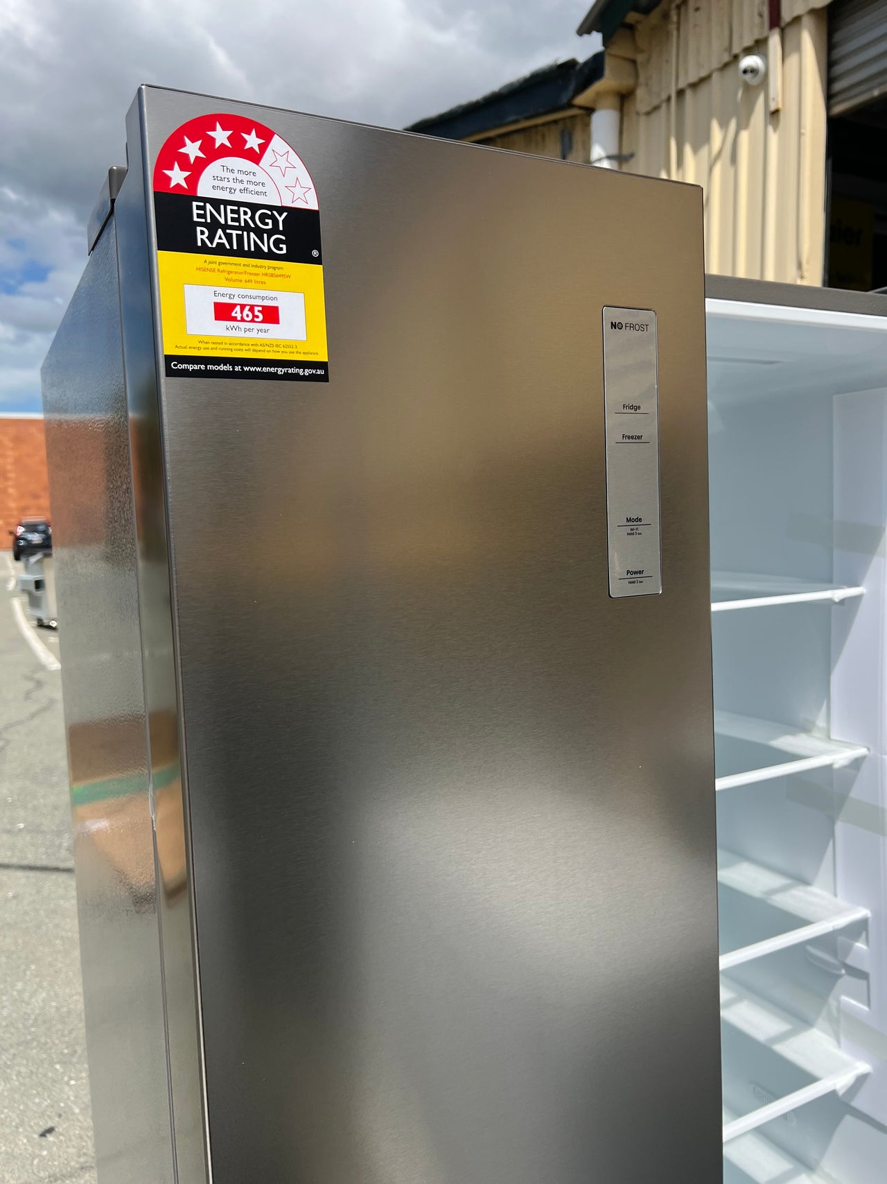 Carton damaged/Factory second Hisense 649L Side By Side Refrigerator HRSBS649SW - Second Hand Appliances Geebung