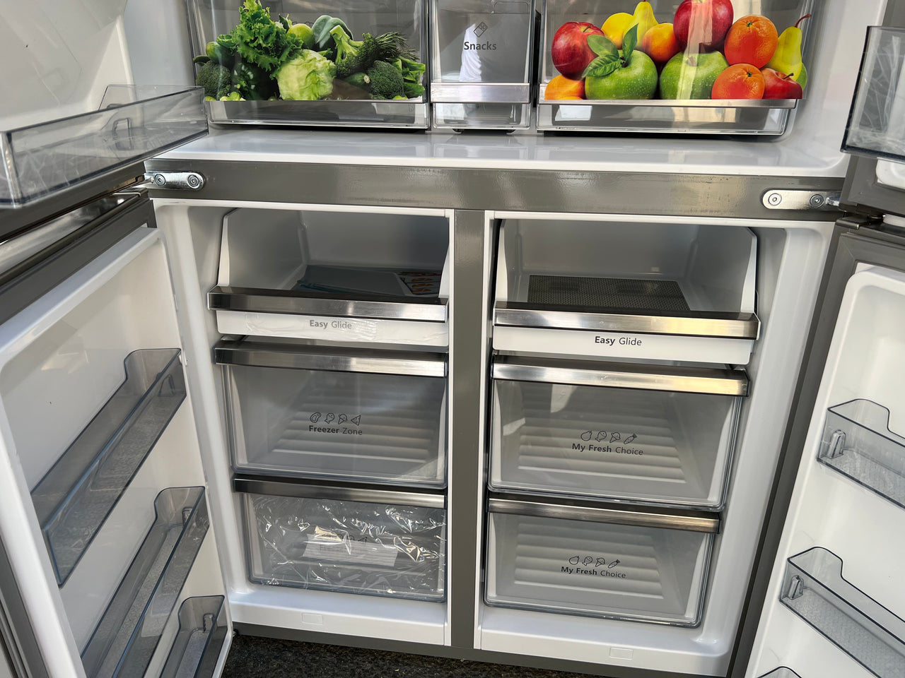 Factory second Hisense 585L PureFlat French Door Fridge HRCD650SW