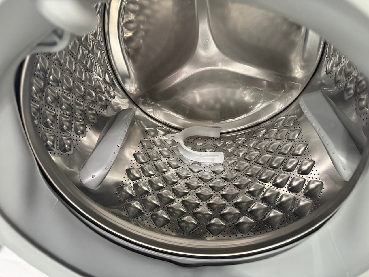 Factor second AEG 10 kg 9000 Series Front Load Washing Machine – Model: LF951608Q - Second Hand Appliances Geebung