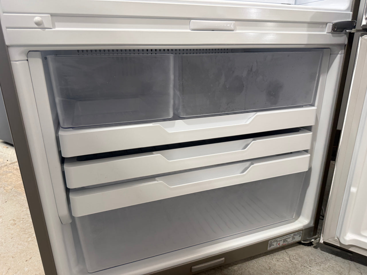 Factory Second 494l ActiveSmart Fisher & Paykel Fridge RF522BRPX6 - Second Hand Appliances Geebung