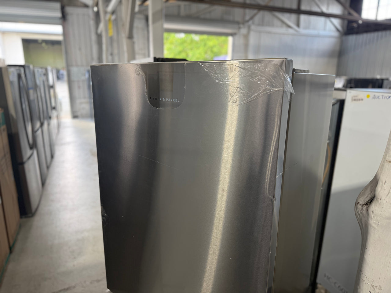 Factory Second 494l ActiveSmart Fisher & Paykel Fridge RF522BRPX6 - Second Hand Appliances Geebung