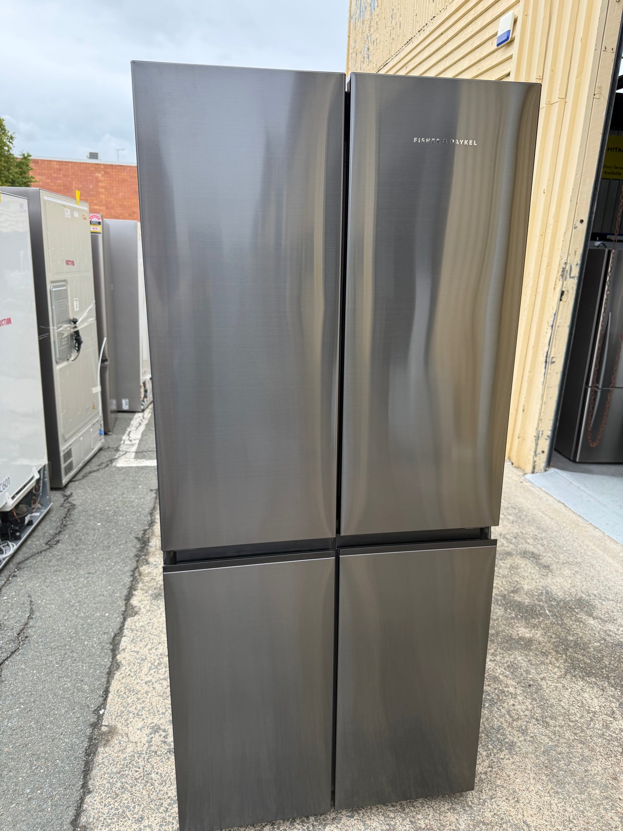 Factory Second Fisher&Paykel 498L Quad Door Refrigerator Model: RF500QNB1 - Second Hand Appliances Geebung