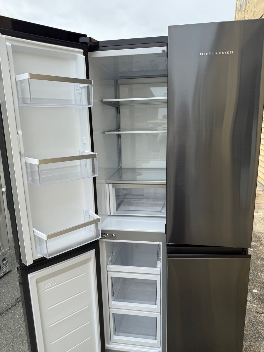 Factory Second Fisher&Paykel 498L Quad Door Refrigerator Model: RF500QNB1 - Second Hand Appliances Geebung