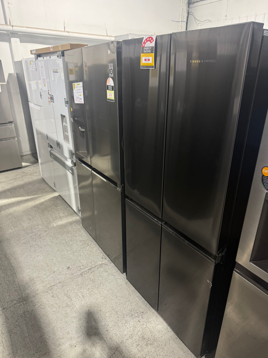 Factory Second Fisher & Paykel 498L Series 7 Quad Door Refrigerator – Black Stainless Steel  Model: RF500QNB1 - Second Hand Appliances Geebung