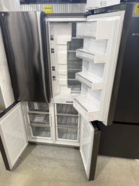 Thumbnail for Factory Second Fisher & Paykel 538L Quad Door Refrigerator with Ice & Water    Model: RF605QNUVB1 - Second Hand Appliances Geebung