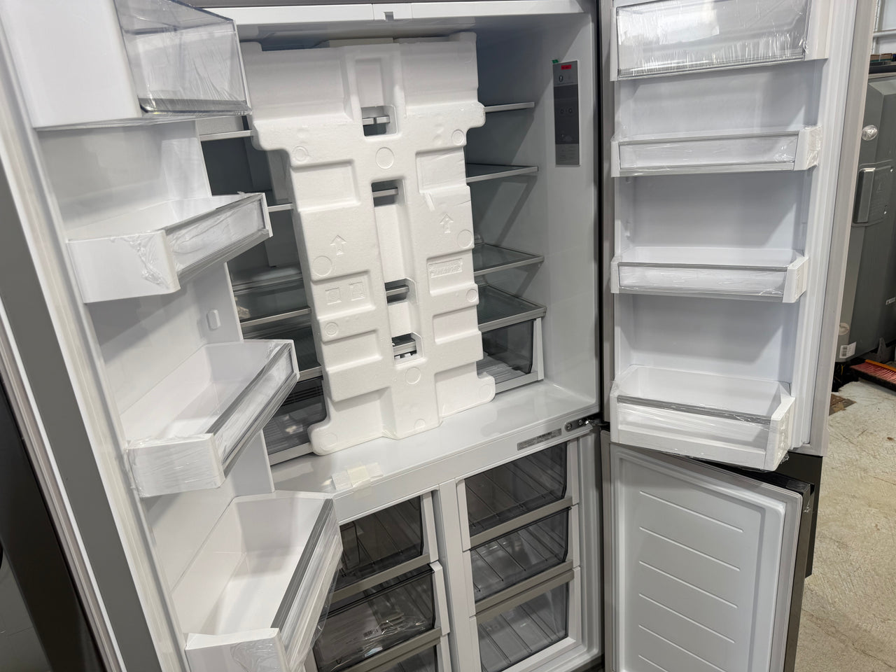 Factory Second Fisher & Paykel 538L Quad Door Refrigerator with Ice & Water    Model: RF605QNUVB1 - Second Hand Appliances Geebung