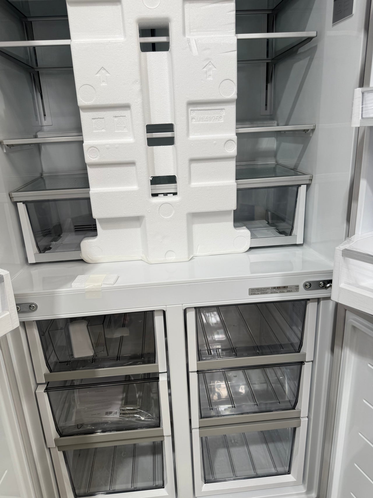 Factory Second Fisher & Paykel 538L Quad Door Refrigerator with Ice & Water    Model: RF605QNUVB1 - Second Hand Appliances Geebung