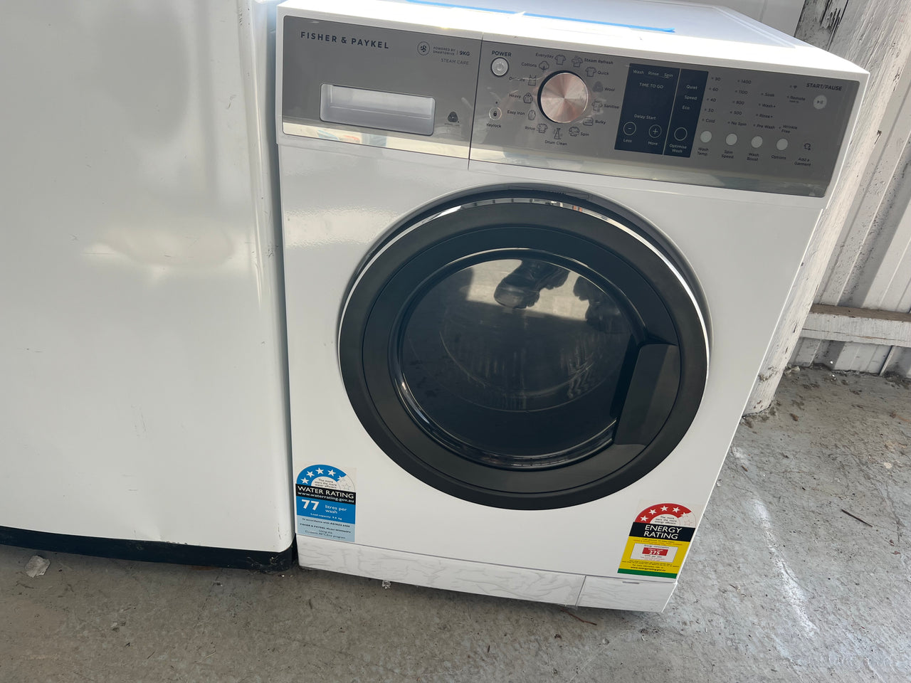 Factory Second Fisher & Paykel 9kg Series 7 Front Load Washing Machine with Steam Care - White - Second Hand Appliances Geebung
