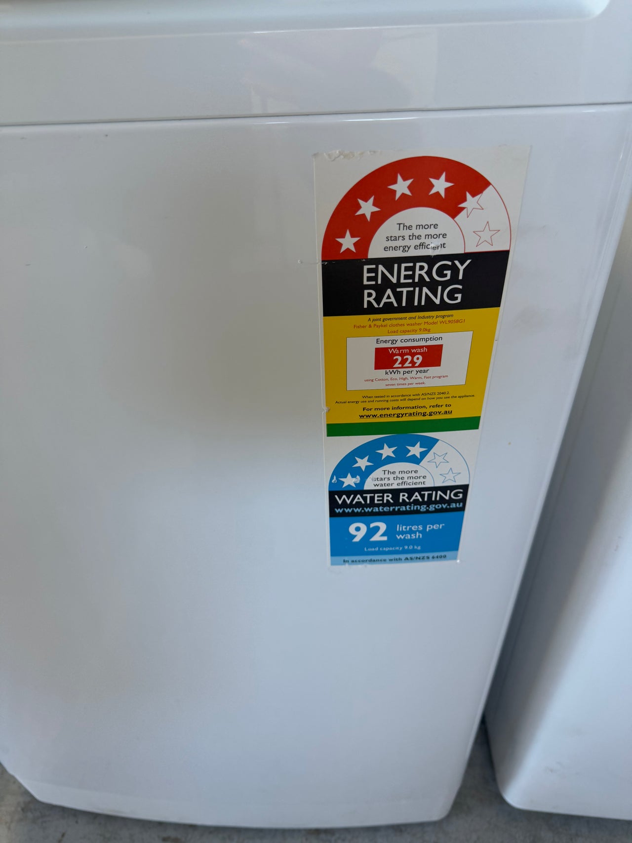 Factory Second Fisher & Paykel 9kg Top Load Washer  Model: WL9058G1 - Second Hand Appliances Geebung