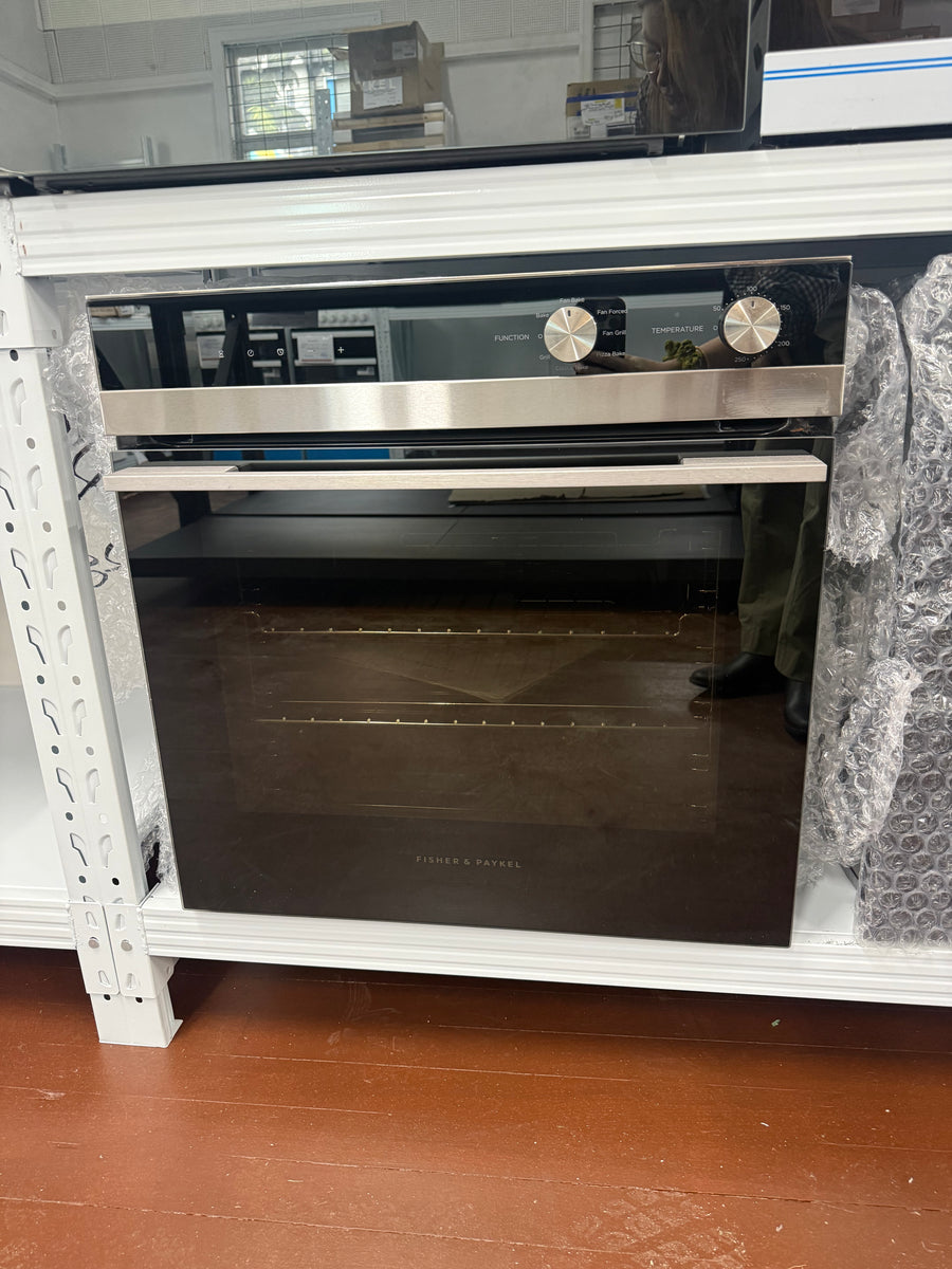 Factory Second Fisher & Paykel OB60SC7CEX4 60cm Series 5 Built-In Oven – Stainless Steel - Second Hand Appliances Geebung