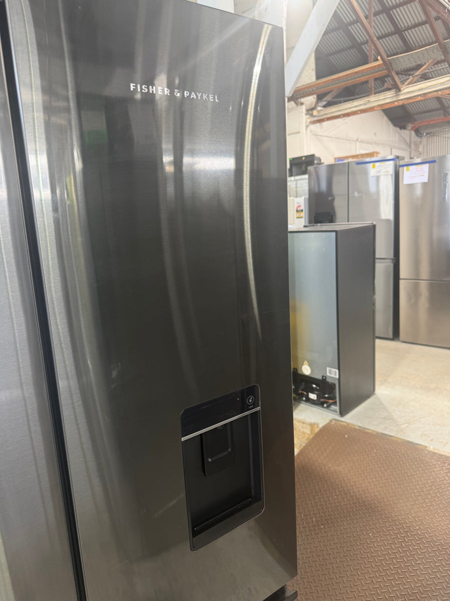 Factory Second Fisher & Paykel RF500QNUB1 498L Quad Door Fridge – Black Stainless Steel - Second Hand Appliances Geebung