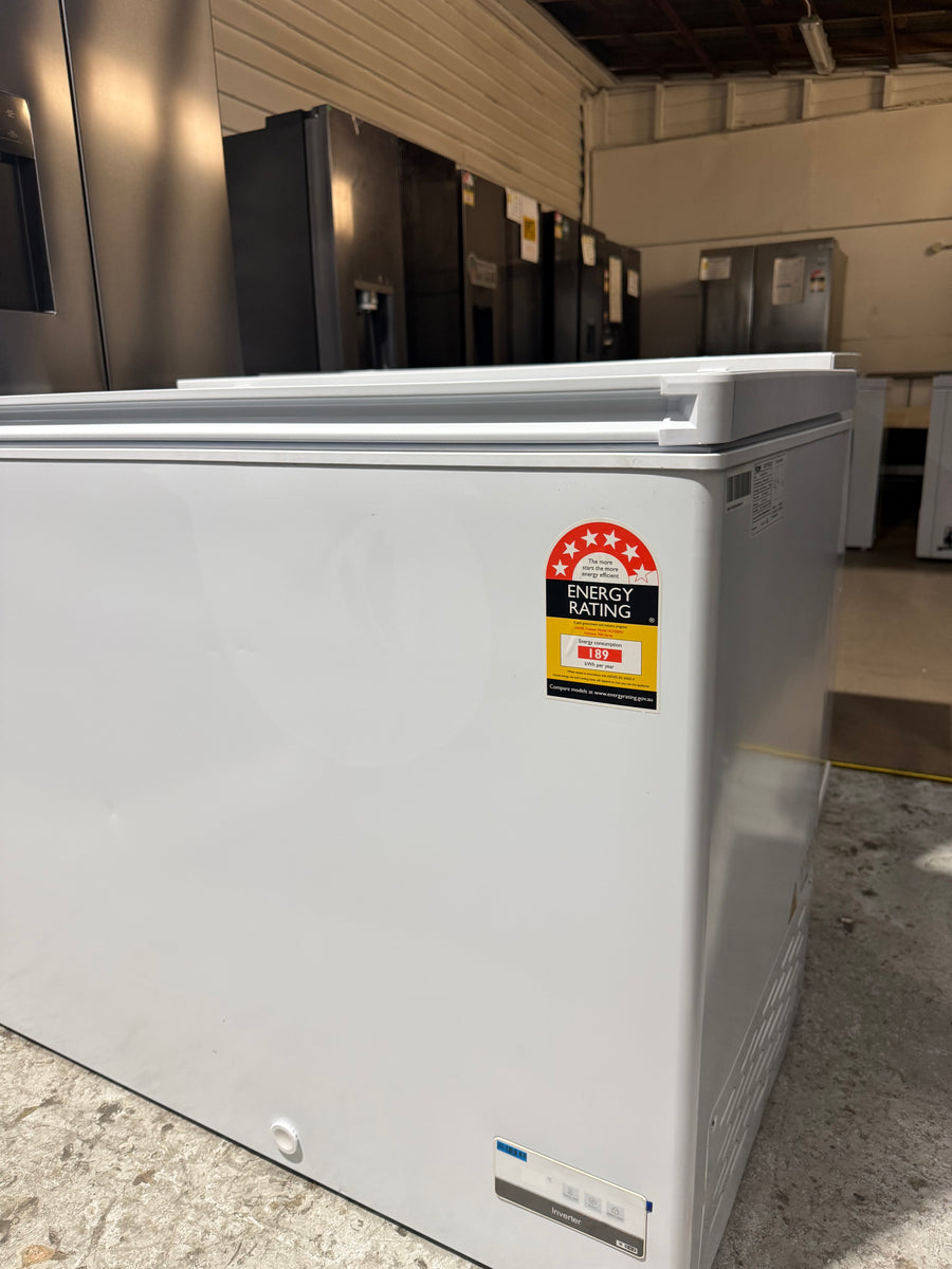 Factory Second Haier 301L Hybrid Chest Freezer – White  Model: HCF300W - Second Hand Appliances Geebung