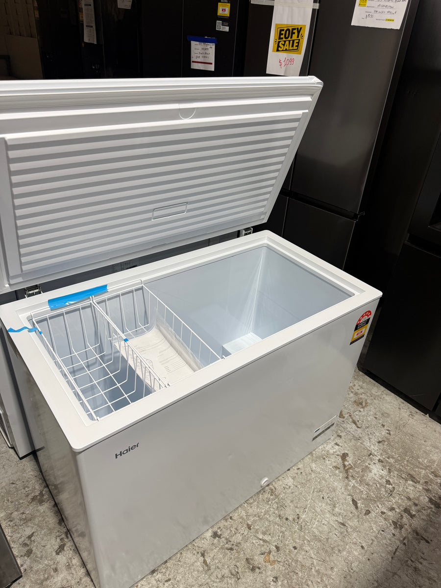 Factory Second Haier 301L Hybrid Chest Freezer – White  Model: HCF300W - Second Hand Appliances Geebung