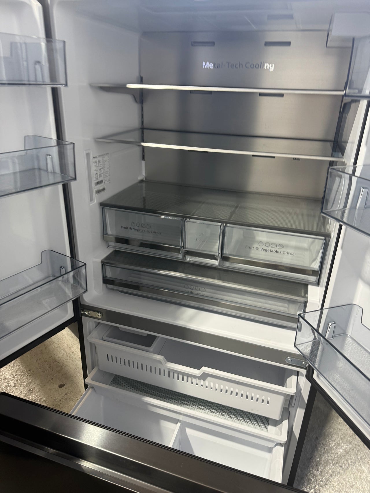 Factory Second Hisense 634L French Door Refrigerator – Black (HRFD634BW) - Second Hand Appliances Geebung