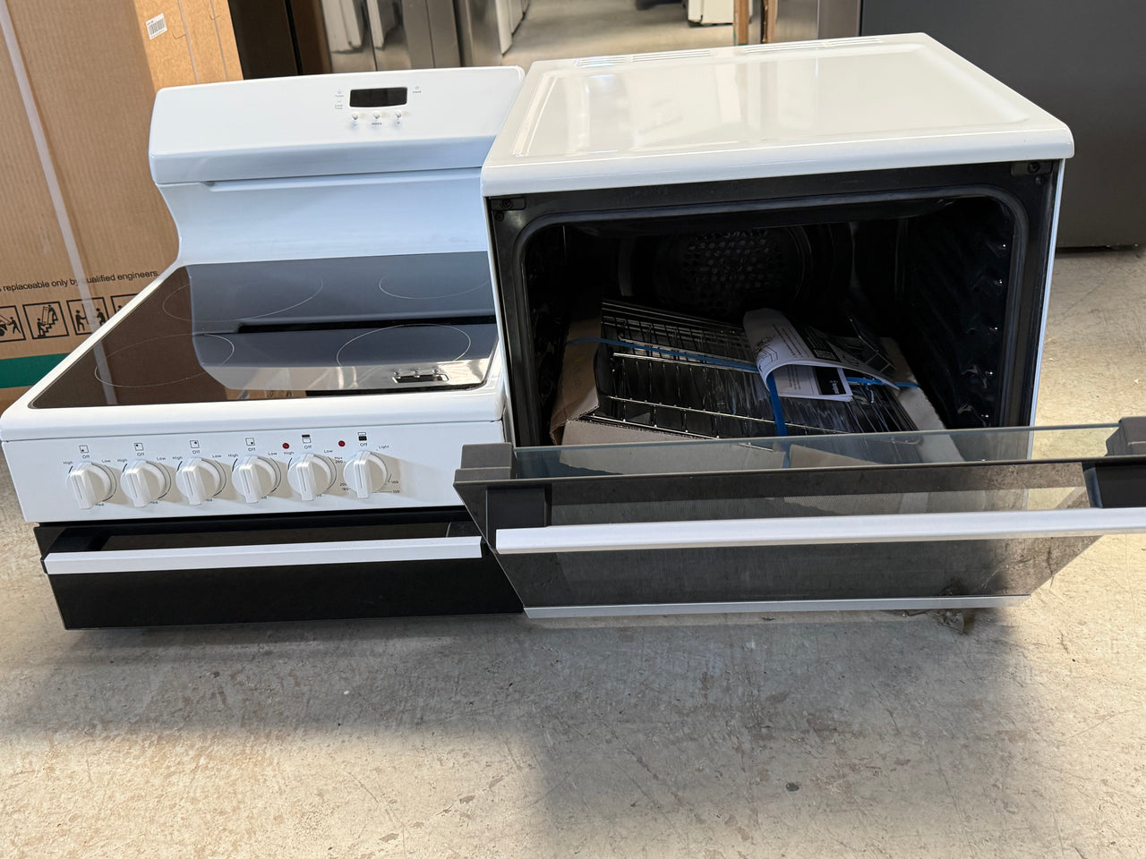 Factory Second Westinghouse 110cm Elevated Electric Freestanding Cooker – White (WDE143WCB-R) - Second Hand Appliances Geebung