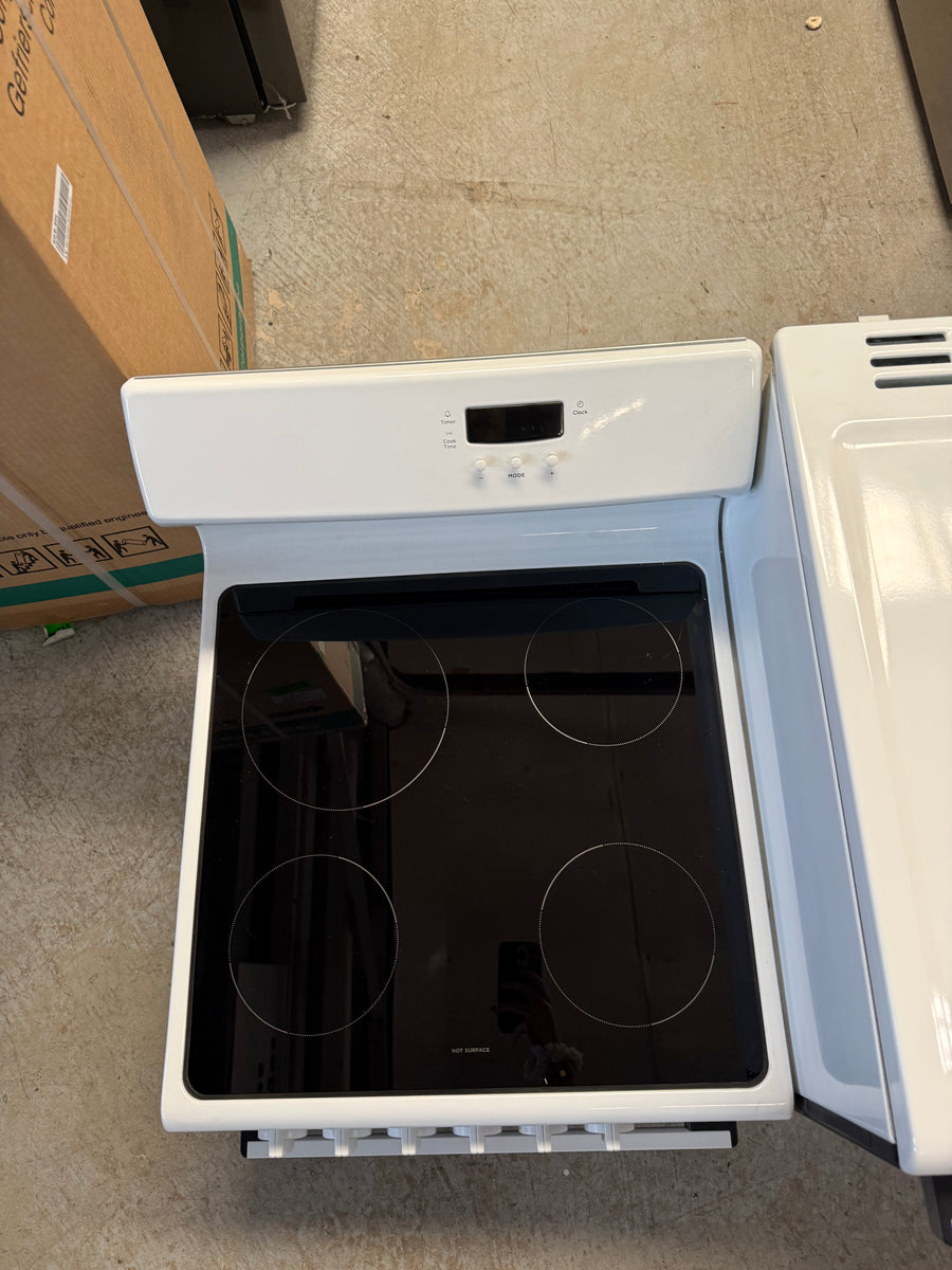 Factory Second Westinghouse 110cm Elevated Electric Freestanding Cooker – White (WDE143WCB-R) - Second Hand Appliances Geebung