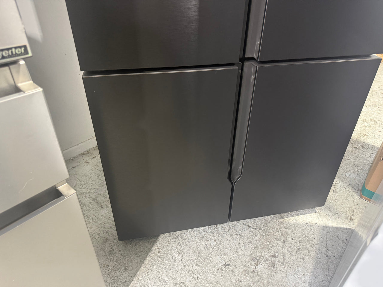 Factory Second Westinghouse 571L French Door Refrigerator – Non-Plumbed Ice & Water (WQE5760BB) - Second Hand Appliances Geebung
