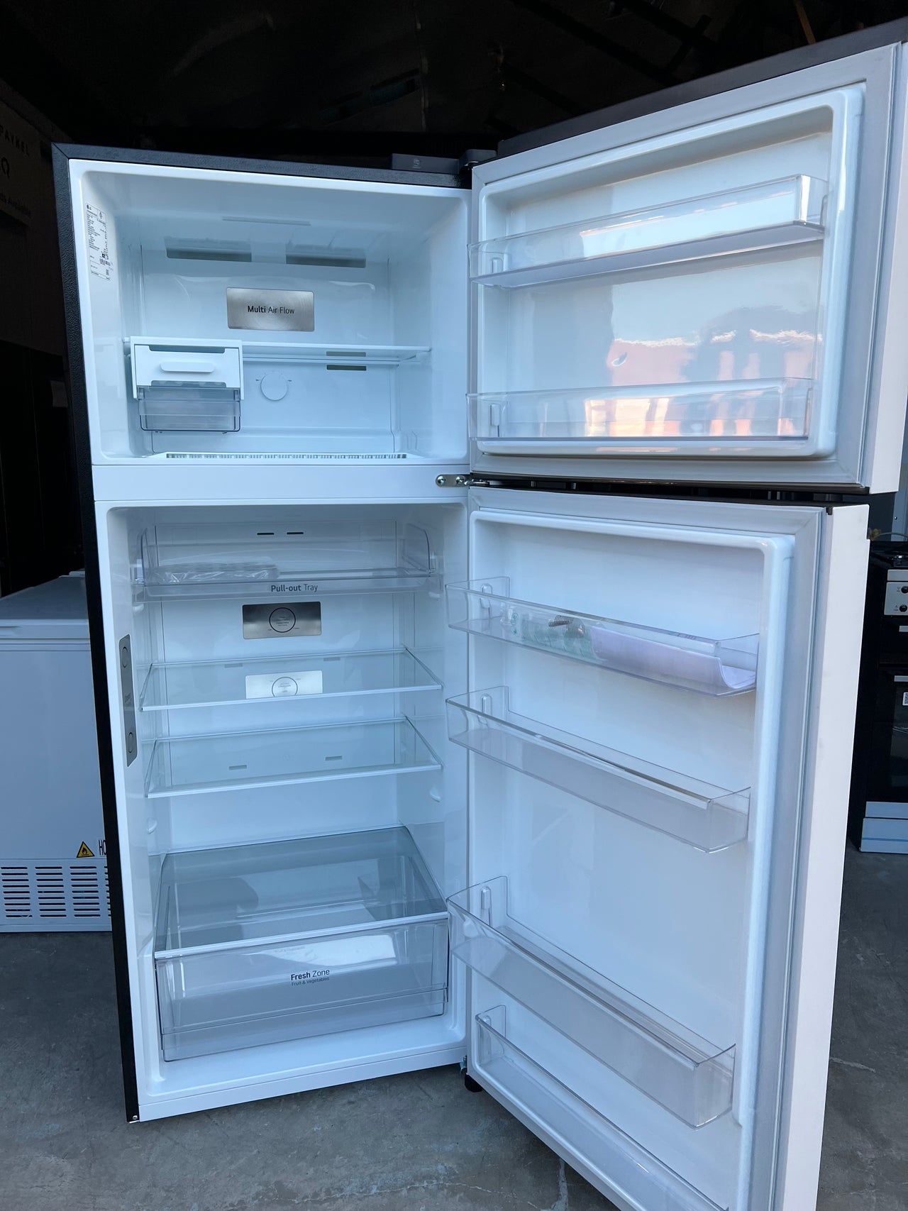 Factory second 395L Top Mount Fridge in Natural Beige Finish GT-6NB - Second Hand Appliances Geebung