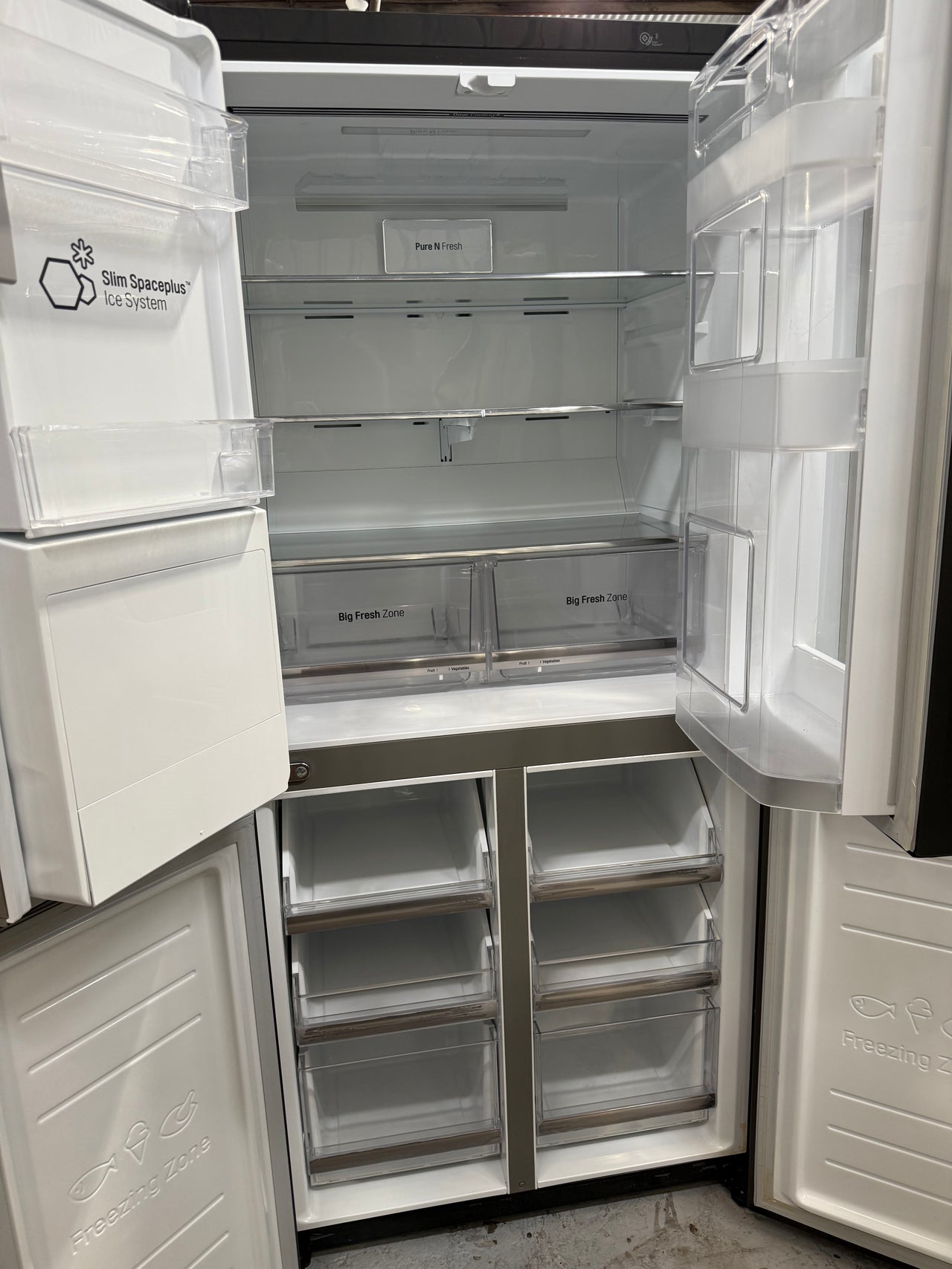 Factory second 508L Slim French Door Fridge, with InstaView Door-In-Door®, in Matte Black Finish - Second Hand Appliances Geebung