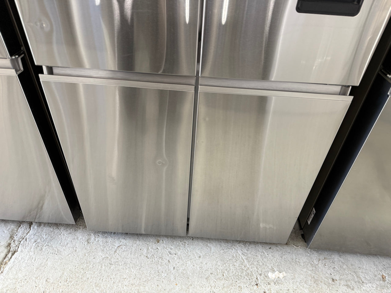 Factory second 538l Fisher&Paykel quad door refrigerator-freezer RF605QNUVX1 - Second Hand Appliances Geebung