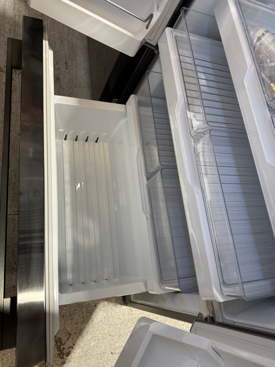 Factory second 569l Fisher&Paykel French Door Fridge Model: RF610ADUB5 - Second Hand Appliances Geebung