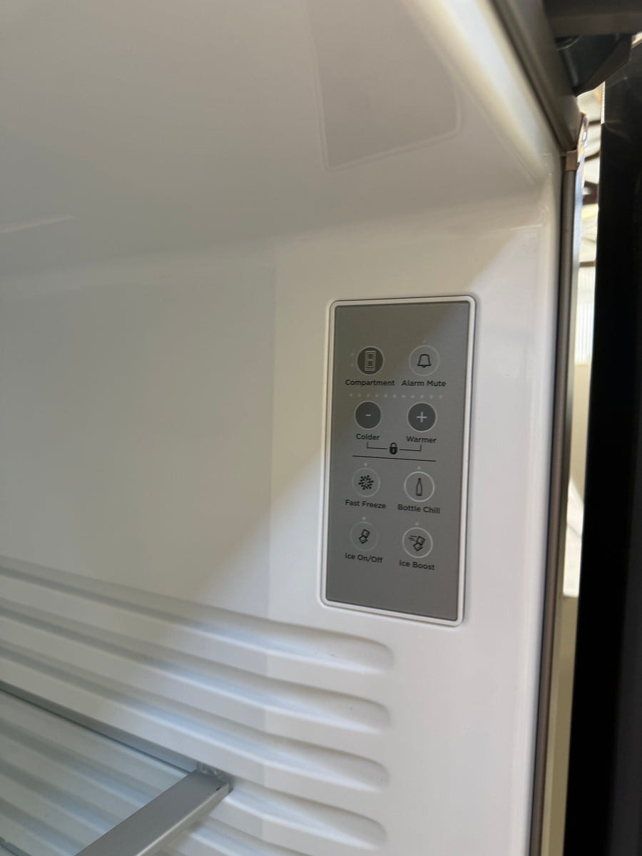 Factory second 569l Fisher&Paykel French Door Fridge Model: RF610ADUB5 - Second Hand Appliances Geebung