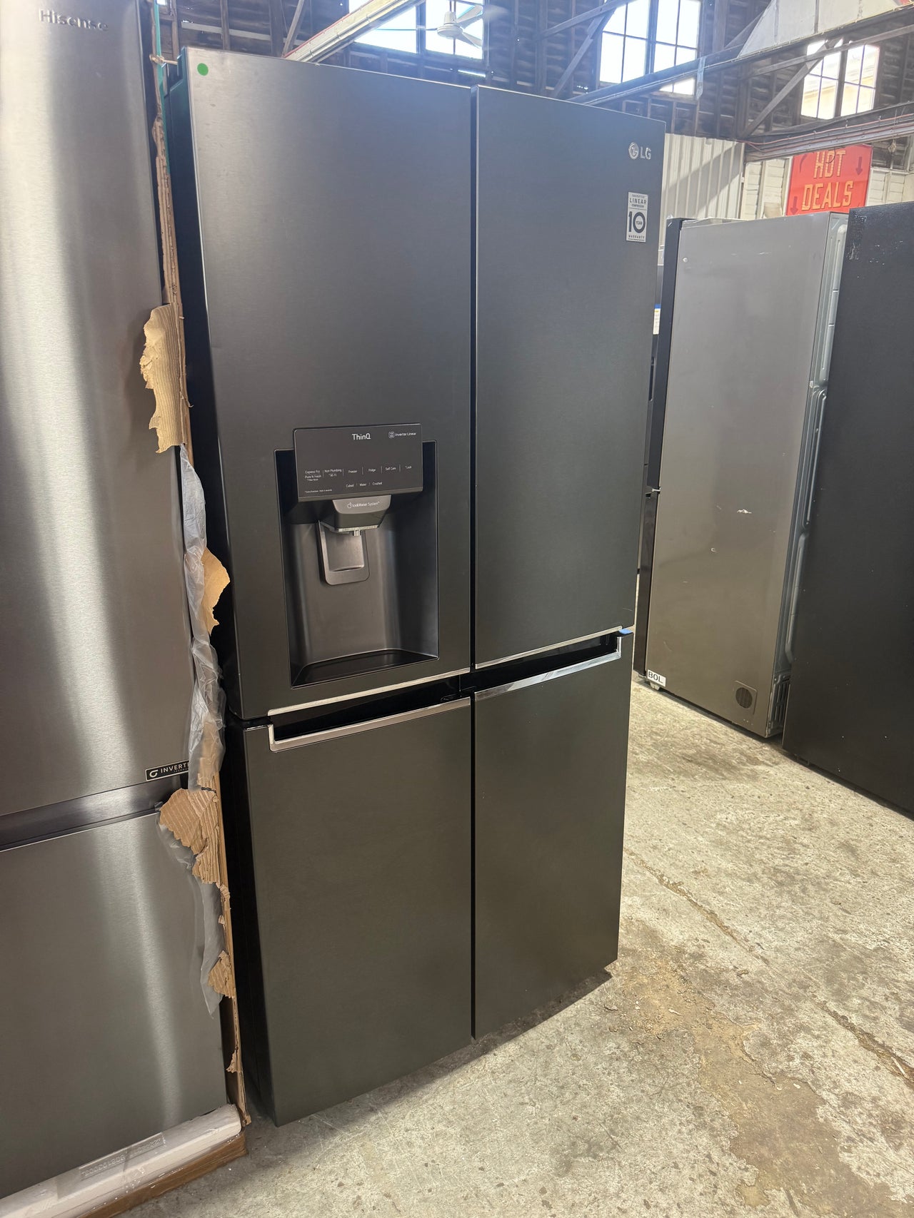 Factory second 570L Slim French Door Fridge with Non Plumbed Ice &Water - Matte Black - Second Hand Appliances Geebung