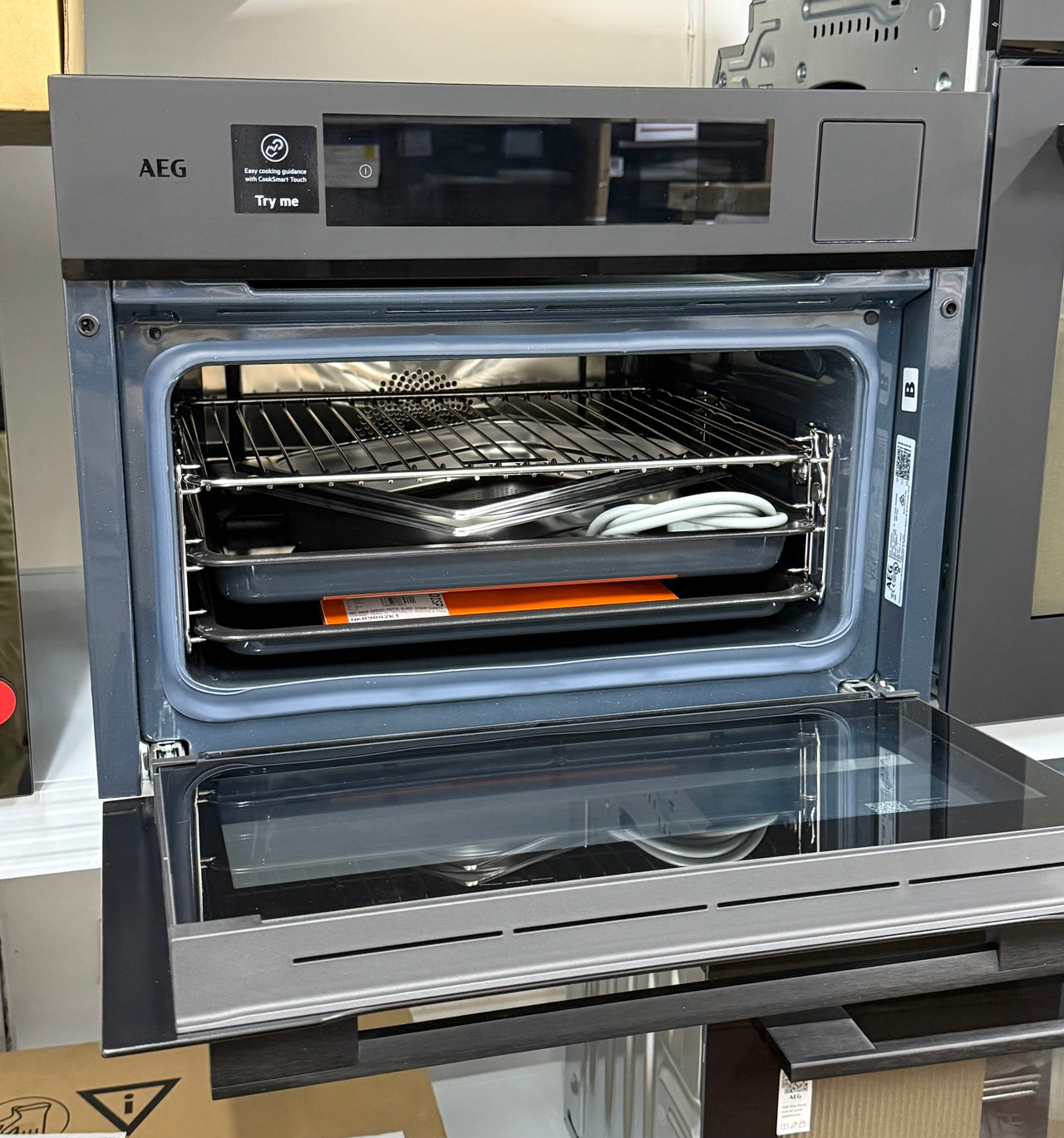 Factory second AEG 60cm 9000 Series Compact SteamPro Built-In Combi-Steam Oven NKB9A82KT - Second Hand Appliances Geebung