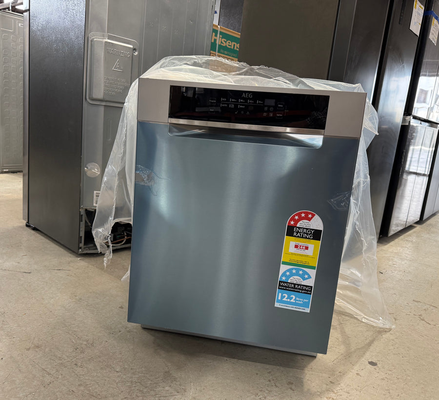 Factory second AEG 60cm Built-Under Dishwasher – Stainless Steel  Model: FFE73600PM(NAT) - Second Hand Appliances Geebung