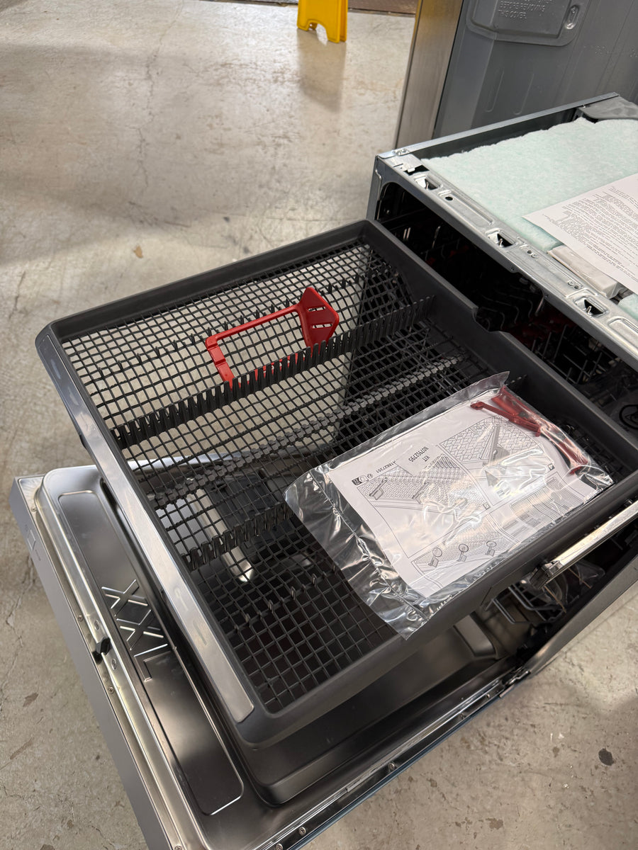 Factory second AEG 60cm Built-Under Dishwasher – Stainless Steel  Model: FFE73600PM(NAT) - Second Hand Appliances Geebung