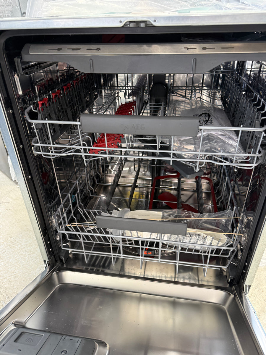 Factory second AEG 60cm Built-Under Dishwasher – Stainless Steel  Model: FFE73600PM(NAT) - Second Hand Appliances Geebung