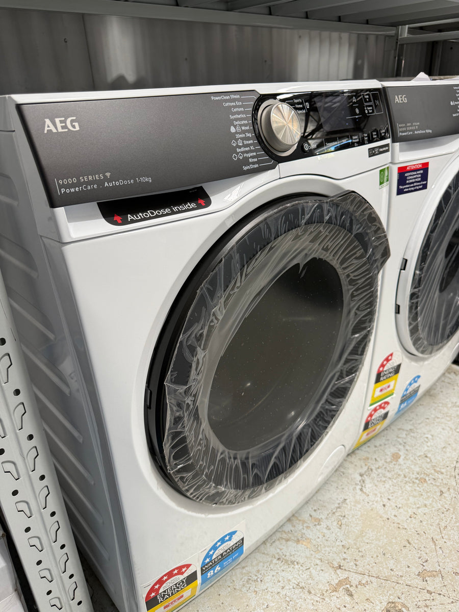 Factory second AEG 9000 Series 10kg Front Load Washing Machine – White LF951608Q - Second Hand Appliances Geebung