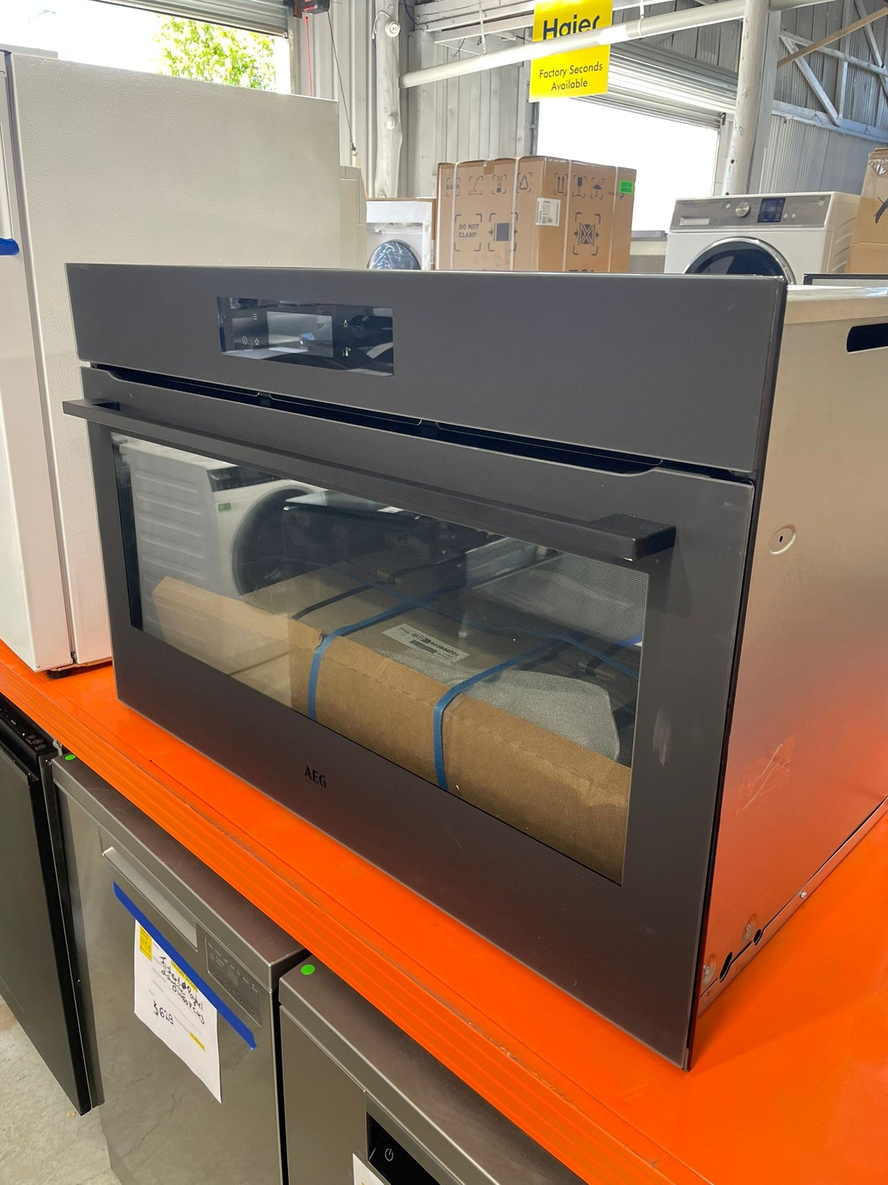 Factory second AEG 90cm SenseCook Pyrolytic Oven BPK75891PT (NAT) - Second Hand Appliances Geebung