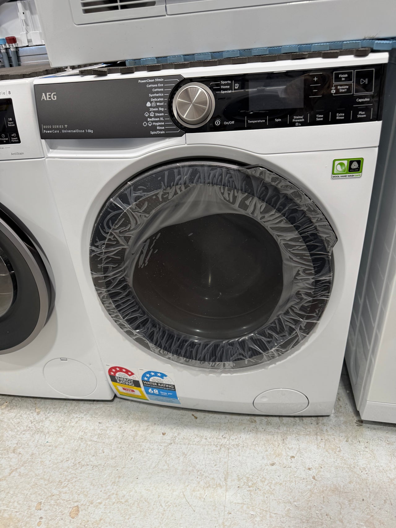 Factory second AEG LF8584M8O – 8 kg 8000 Series Front Load Washing Machine (White) - Second Hand Appliances Geebung