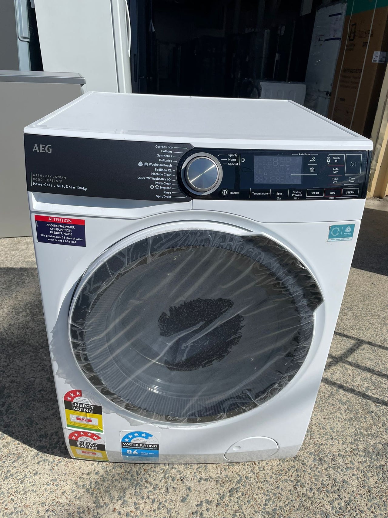 Factory second AEG LWA8516O5A 10kg / 6kg 8000 Series Washer Dryer Combo - Second Hand Appliances Geebung