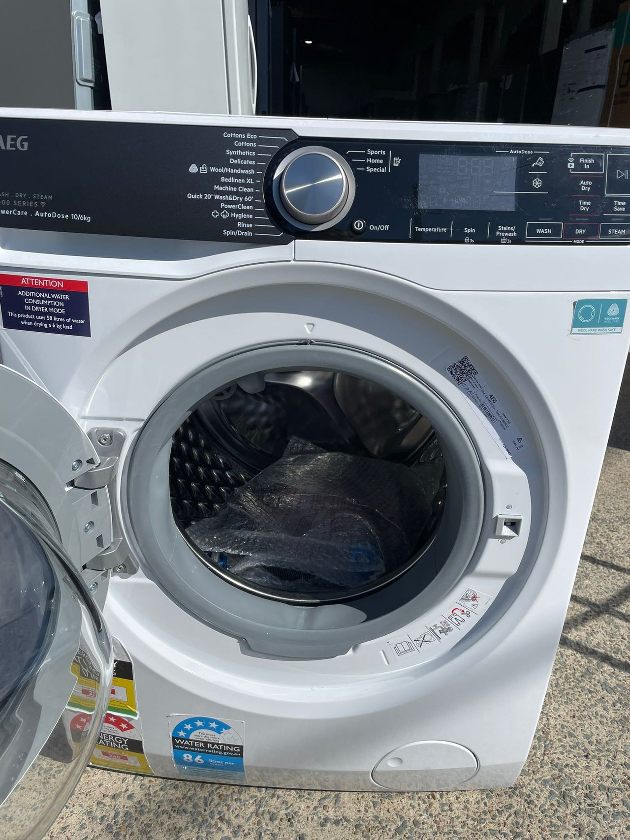 Factory second AEG LWA8516O5A 10kg / 6kg 8000 Series Washer Dryer Combo - Second Hand Appliances Geebung