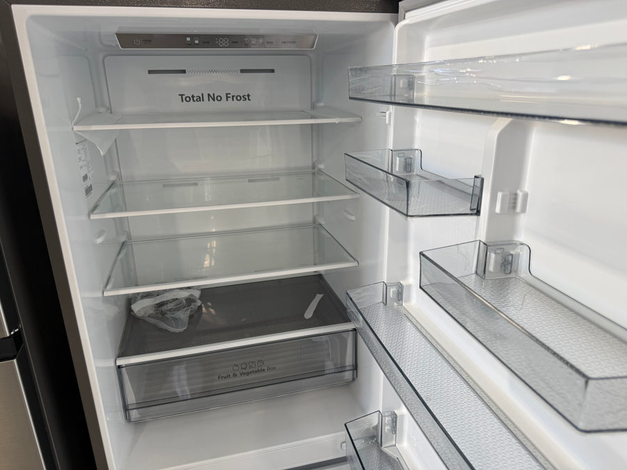 Buy Factory second/Carton damaged Hisense 417L PureFlat Bottom Mount Refrigerator – HRBM418S (Silver) |  | [product_variant] | Second Hand Appliances Geebung Brisbane