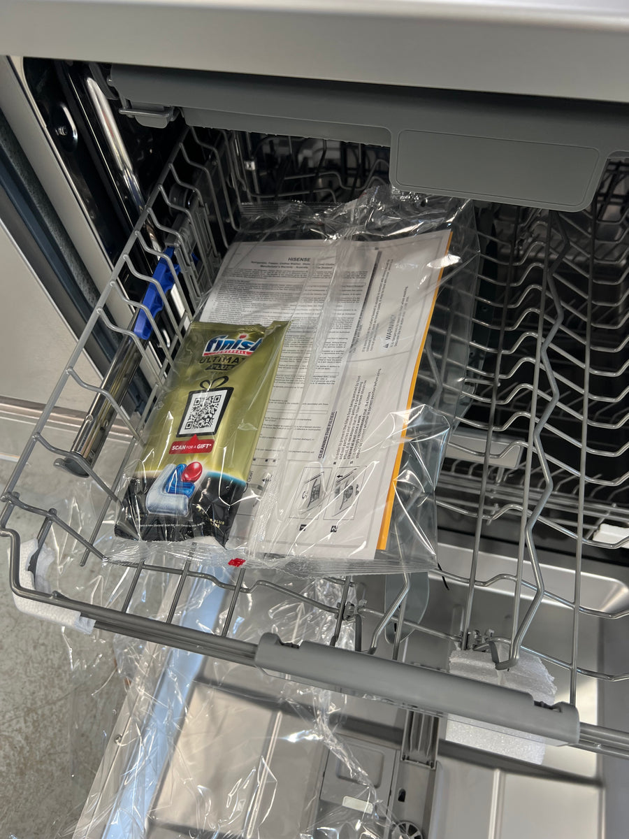Factory second/Carton damaged Hisense 60cm Freestanding Stainless Steel Dishwasher Model: HSCM15FS - Second Hand Appliances Geebung