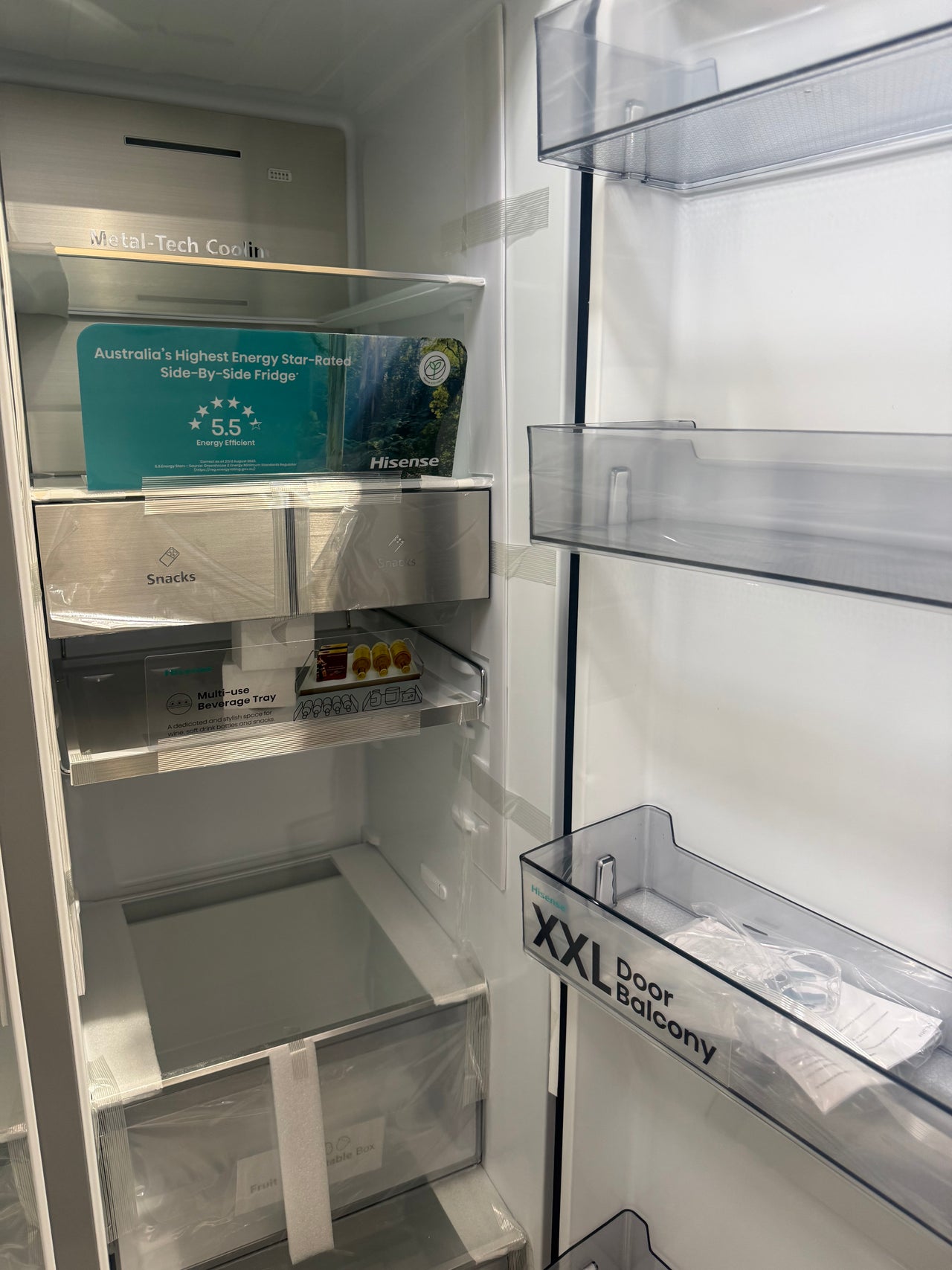 Factory second/Carton damaged Hisense 652L PureFlat Side-by-Side Refrigerator – Black Steel HRSBS652B - Second Hand Appliances Geebung