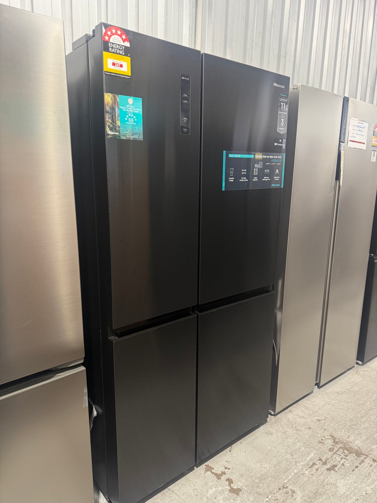 Factory second/Carton damaged Hisense 652L PureFlat Side-by-Side Refrigerator – Black Steel HRSBS652B - Second Hand Appliances Geebung