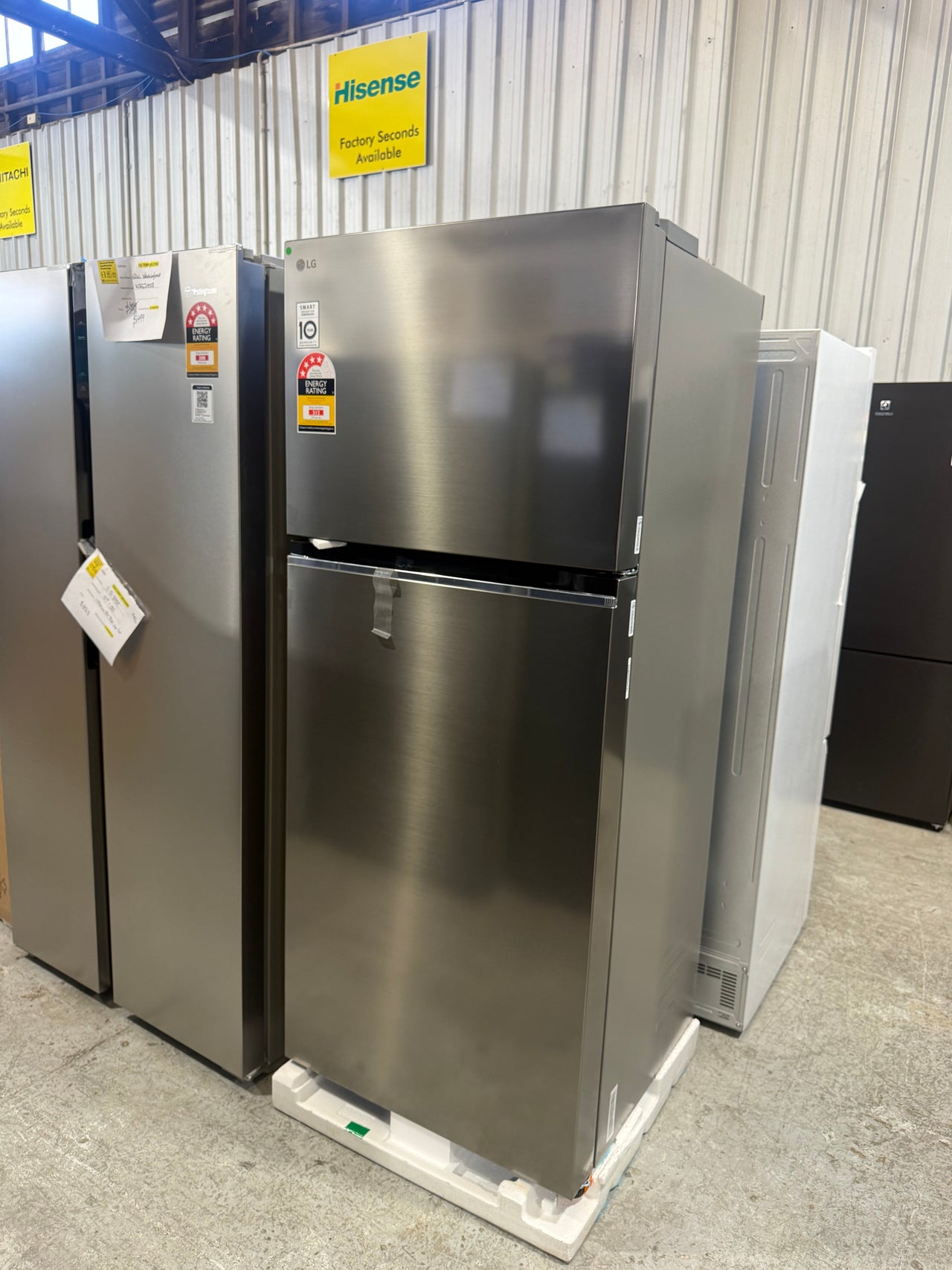 Factory second/Carton damaged LG 375L Top Mount Refrigerator – Stainless Finish Model: GT-5S - Second Hand Appliances Geebung