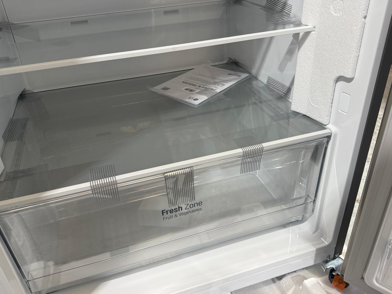 Factory second/Carton damaged LG 375L Top Mount Refrigerator – Stainless Finish Model: GT-5S - Second Hand Appliances Geebung