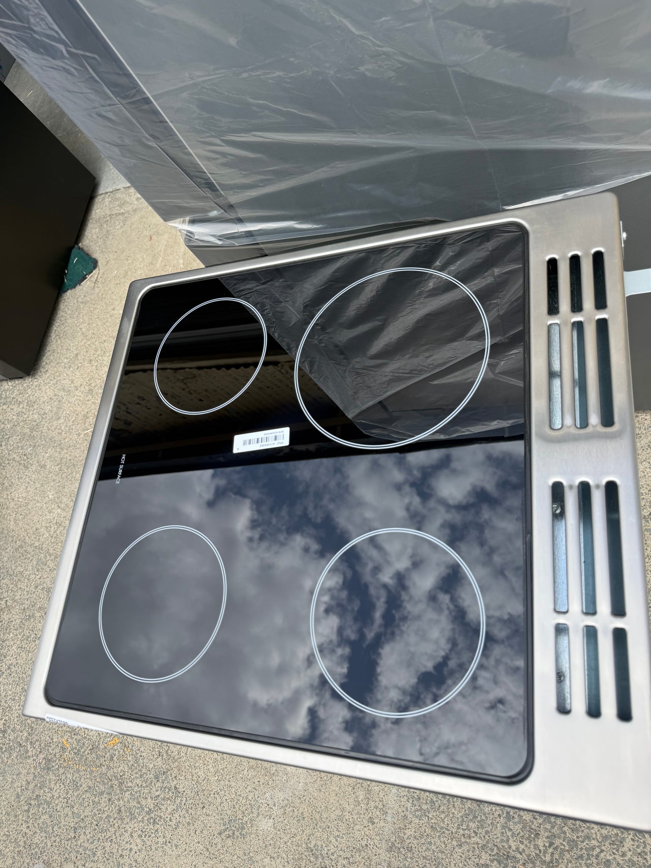 Factory second Chef 54cm Electric Freestanding Cooker – CFE547SBB - Second Hand Appliances Geebung