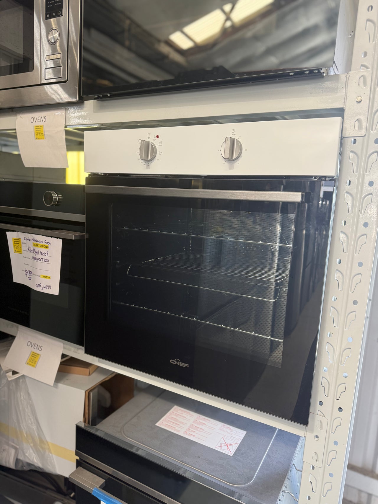 Factory second Chef CVE612WB 60cm Built-In Electric Oven – White - Second Hand Appliances Geebung