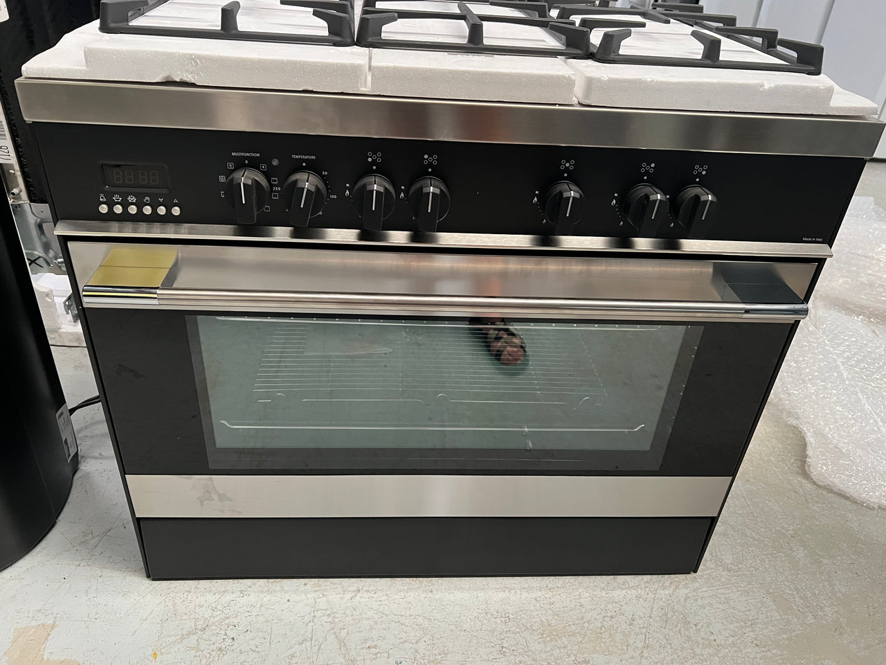 Factory second DeLonghi 90cm Dual Fuel Upright Cooker Anthracite - Second Hand Appliances Geebung